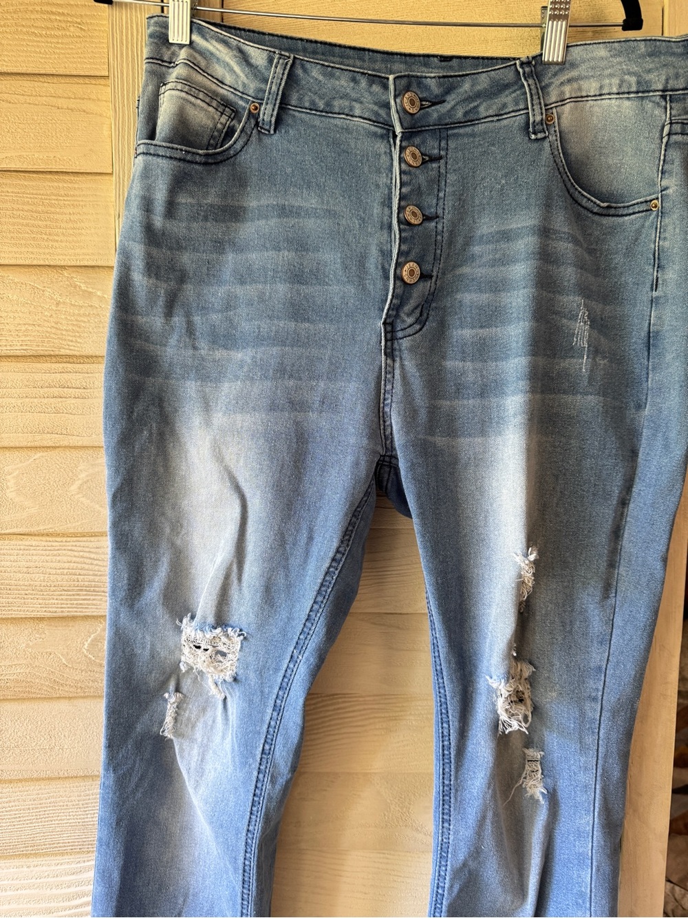 Women’s High-Rise Skinny Distressed Jeans - Light Blue so stretchy